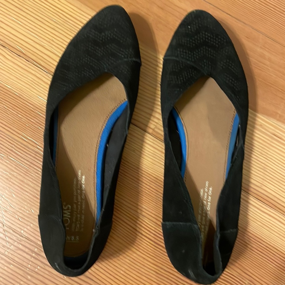 Toms leather flats in black suede